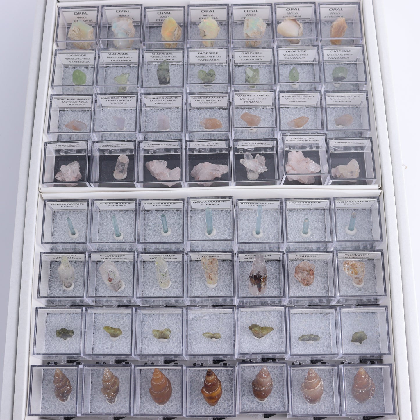 Mixed Mineral Thumbnails Flat