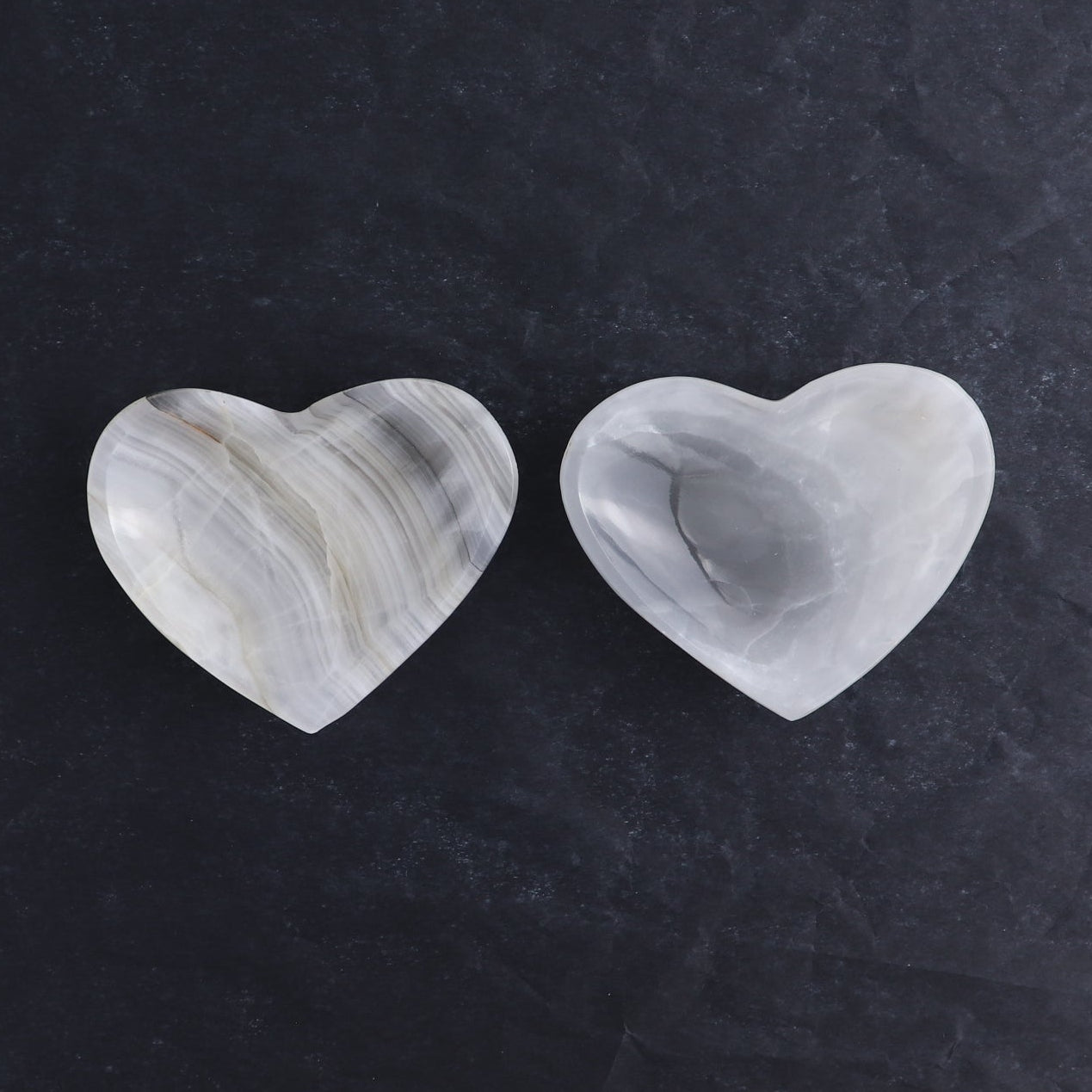 One Mexican Onyx/Calcite White & Grey Heart Dish