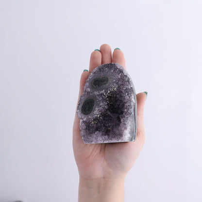 Uruguay Amethyst Set of 8 - Expert Wholesale and Supplier of Wholesale Crystals & Bulk Gemstones, ["Amethyst","Freeforms","Uruguay"]