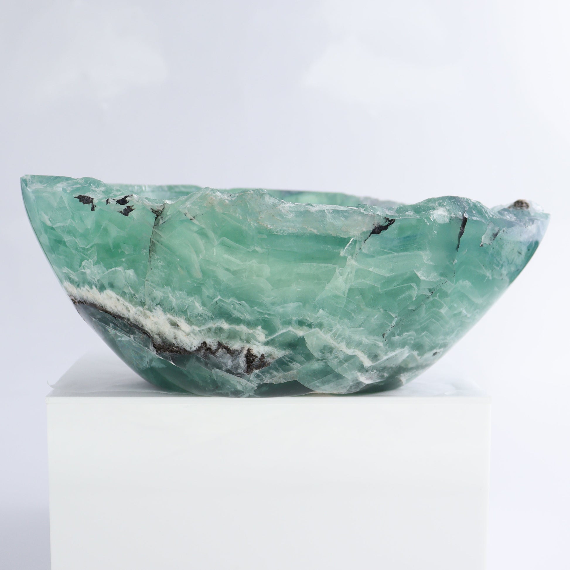 Fluorite Bowl - Expert Wholesale and Supplier of Wholesale Crystals & Bulk Gemstones, ["Bowls","Fluorite","Mexico"]