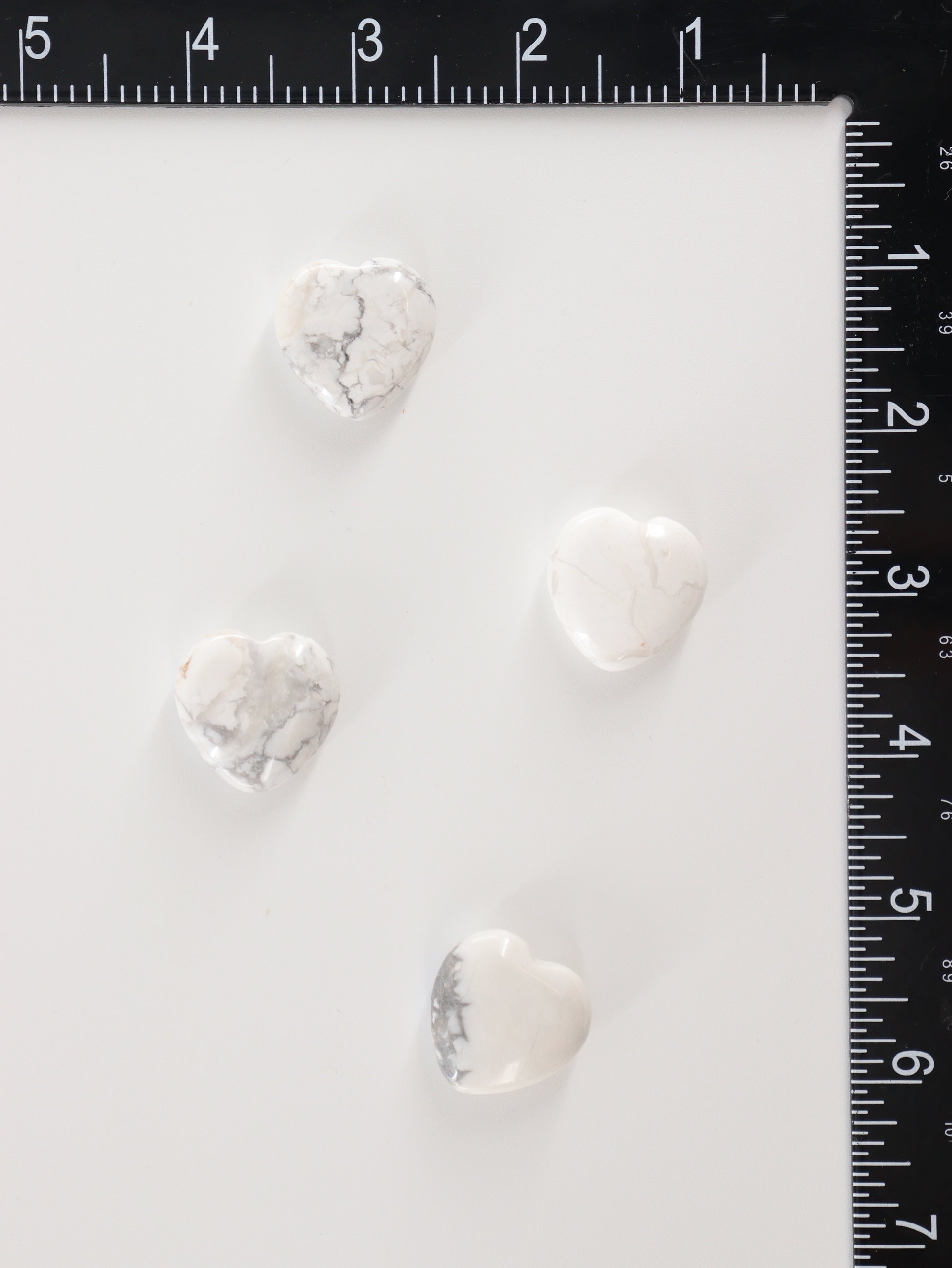 1/2kg White Howlite Hearts - Expert Supplier of Wholesale Crystals & Bulk Gemstones