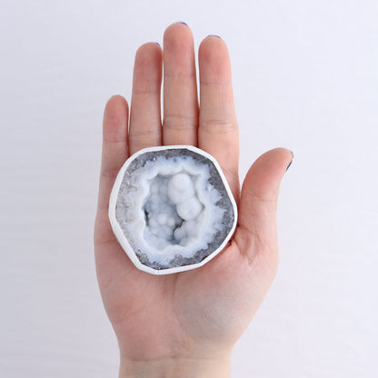 Trancas Geodes Flat of 12 | Mi Esperanza Minerals | Supplier of Crystals and Onyx
