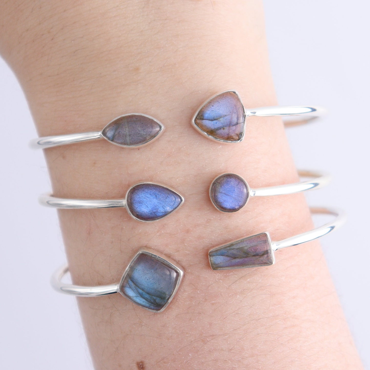 One Labradorite Sterling Silver Bracelet - Expert Wholesale and Supplier of Wholesale Crystals & Bulk Gemstones, ["Bracelet","bracelets","Labradorite"]