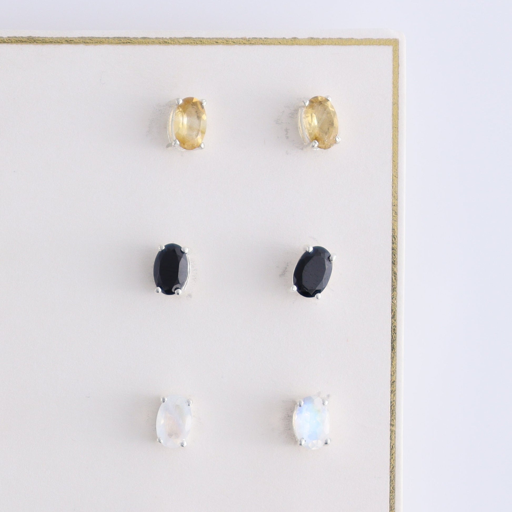 10 Pairs of Various Gemstones Earrings - Expert Wholesale and Supplier of Wholesale Crystals & Bulk Gemstones, ["Amethyst","Aquamarine","Black Onyx","carnelian","Citrine","earrings","Garnet","Green Onyx","Labradorite","onyx","Peridot","Rainbow Moonstone"]