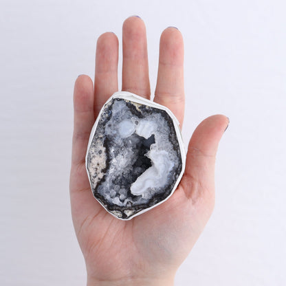 Trancas Geodes Flat of 12 | Mi Esperanza Minerals | Supplier of Crystals and Onyx