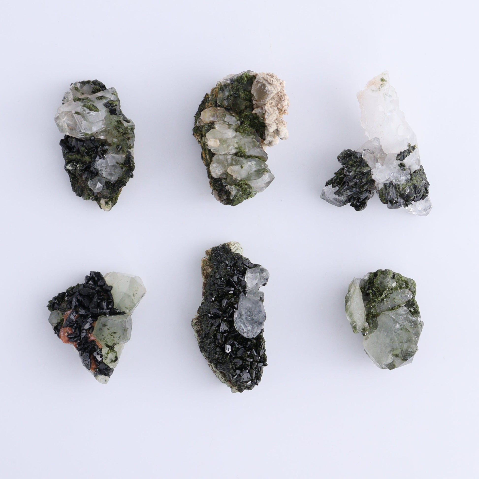 Epidote Set of 20 - Expert Wholesale and Supplier of Wholesale Crystals & Bulk Gemstones, ["epidote","flat","Flats"]