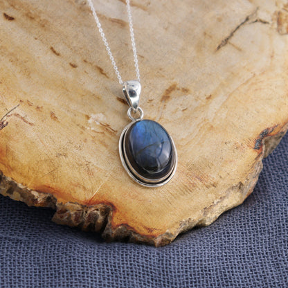 One Labradorite Sterling Silver Pendant (chain not included) - Expert Wholesale and Supplier of Wholesale Crystals & Bulk Gemstones, ["Labradorite","Pendant","sterling silver"]