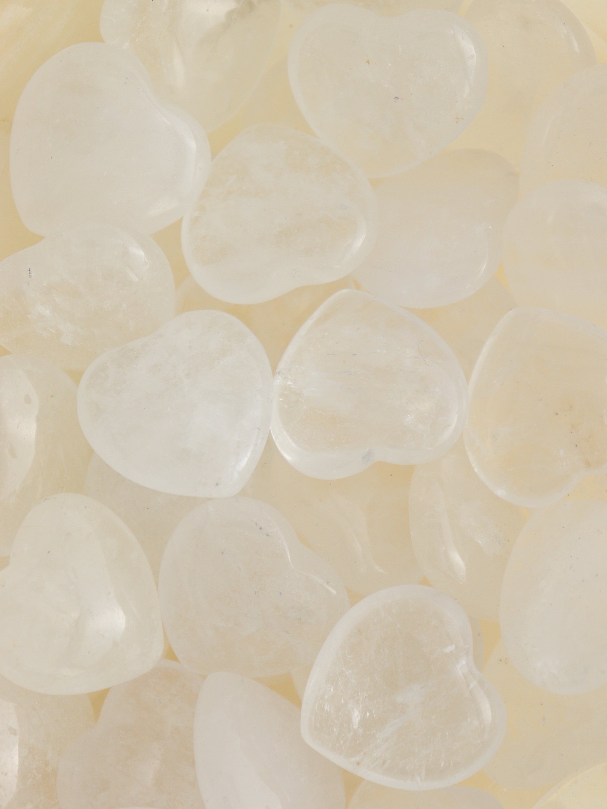 1/2kg Cleart Quartz Hearts - Expert Supplier of Wholesale Crystals & Bulk Gemstones