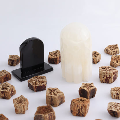 One Ghost White Mexican Onyx/Calcite with Light | Mi Esperanza Minerals | Supplier of Crystals and Onyx