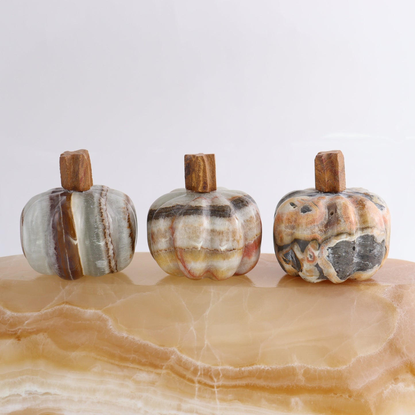 Mixed Onyx Pumpkins Set of 6 - Expert Wholesale and Supplier of Wholesale Crystals & Bulk Gemstones, ["Mexico","onyx","Pumpkin"]