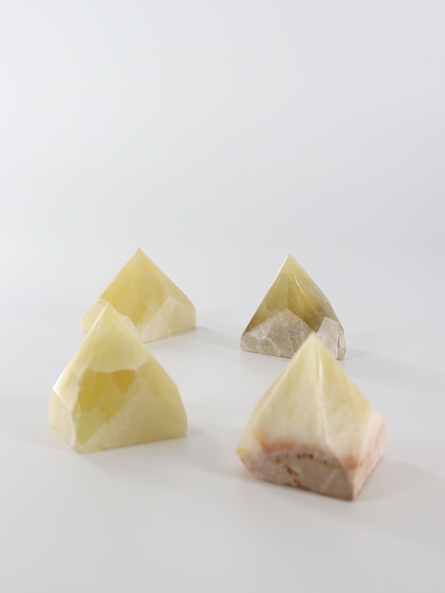 Lemon Calcite Top Polished - Expert Wholesale and Supplier of Wholesale Crystals & Bulk Gemstones, []