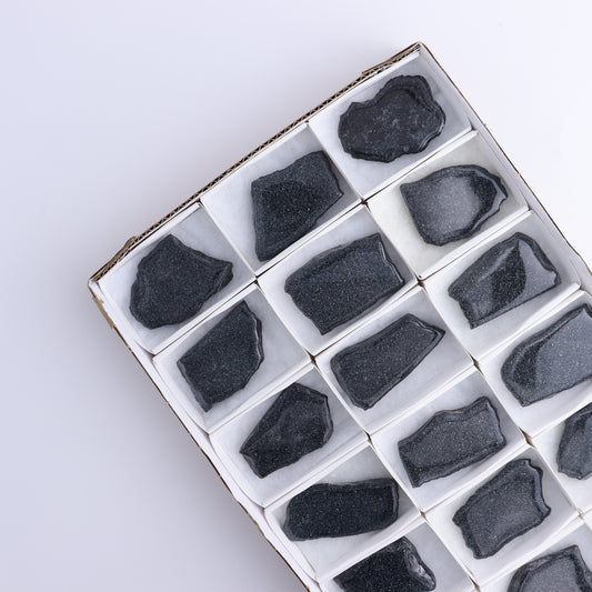 Specularite Flat of 18 - Expert Wholesale and Supplier of Wholesale Crystals & Bulk Gemstones, ["flat","Flats","Specularite","United States"]