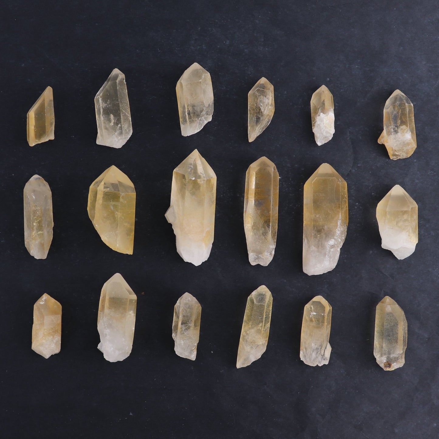 Yellow Lemurian Quartz Roughs 1 kg Set