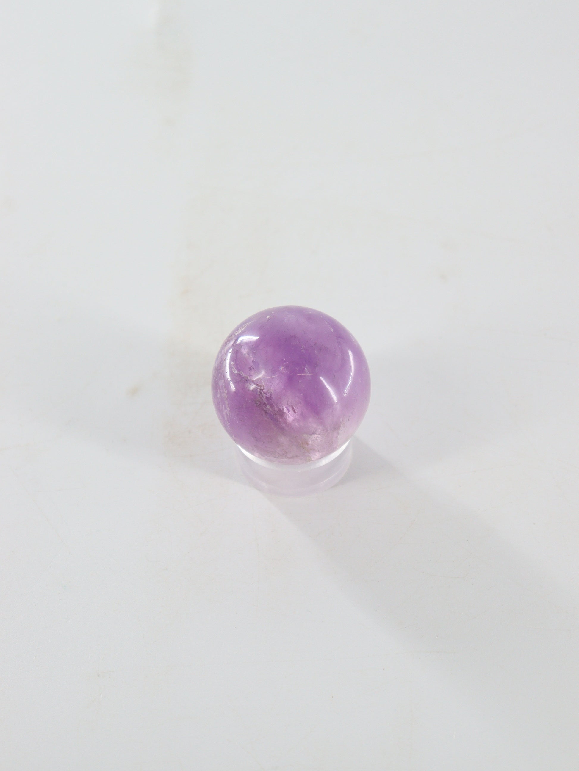 Amethyst Spheres Set of 6 - Expert Supplier of Wholesale Crystals & Bulk Gemstones