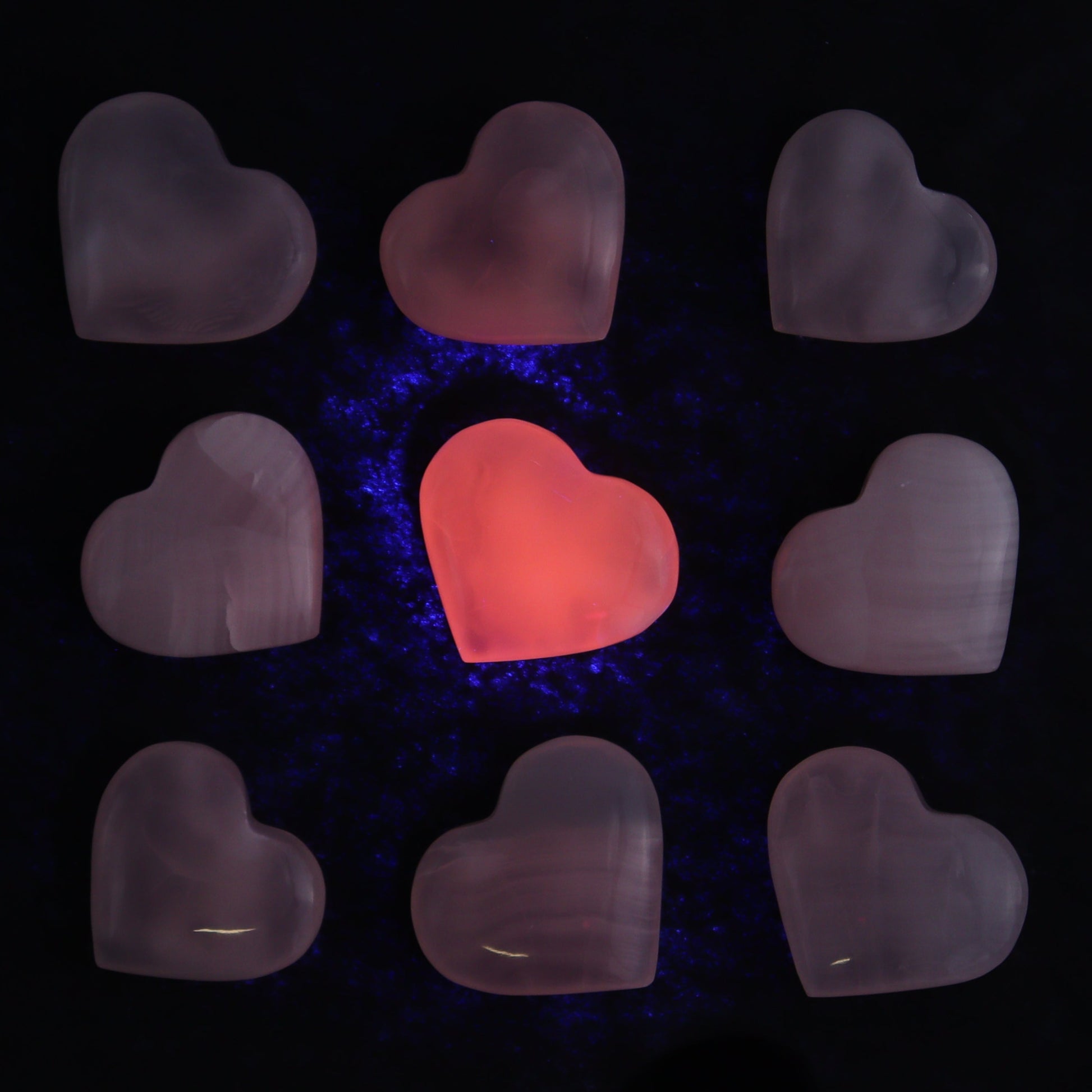 One Mangano Calcite Little Heart - Expert Wholesale and Supplier of Wholesale Crystals & Bulk Gemstones, ["Calcite","Hearts","Mangano Calcite","manganocalcite","Pakistan"]