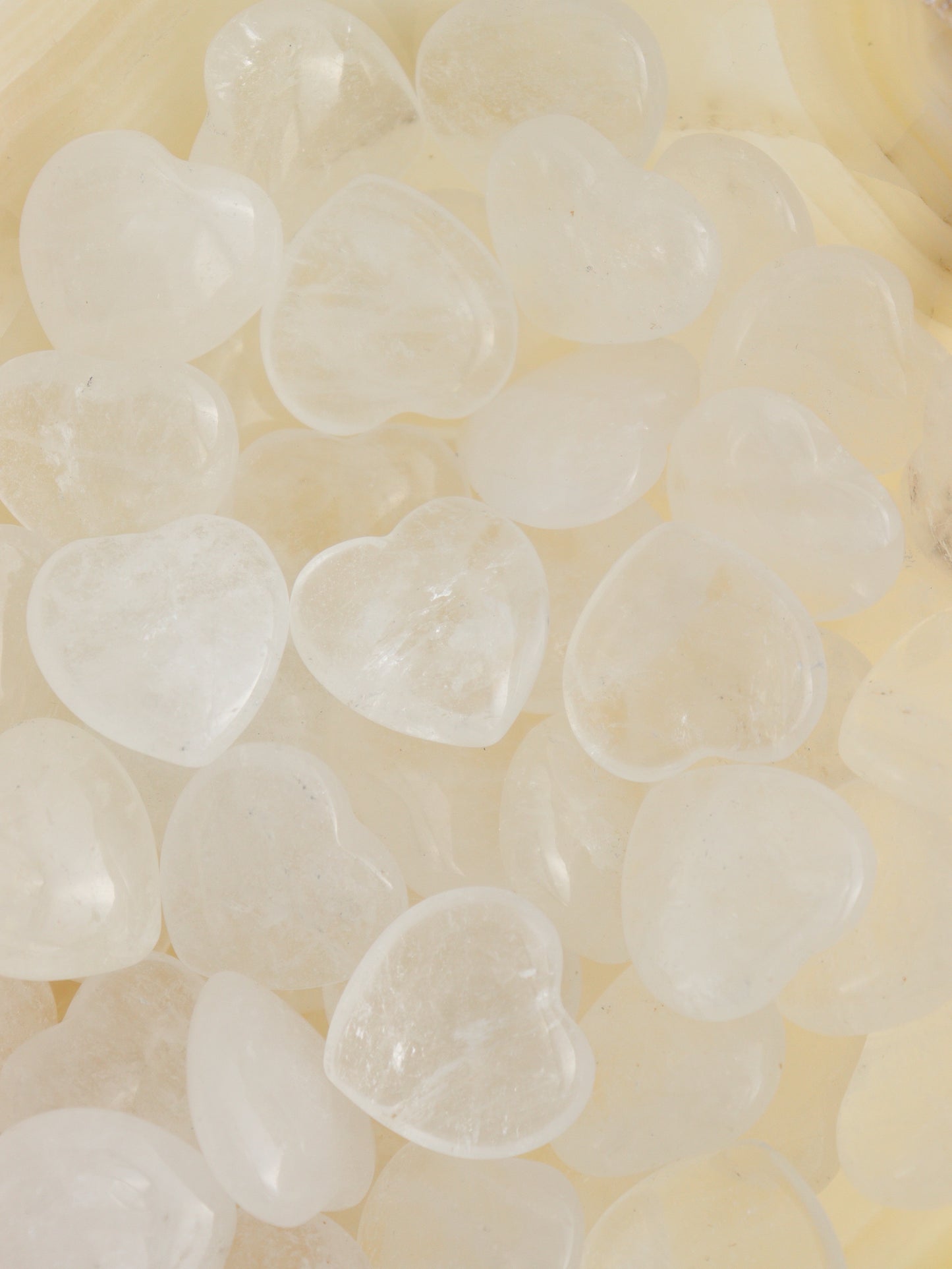 1/2kg Cleart Quartz Hearts - Expert Supplier of Wholesale Crystals & Bulk Gemstones