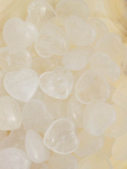 1/2kg Cleart Quartz Hearts - Expert Supplier of Wholesale Crystals & Bulk Gemstones