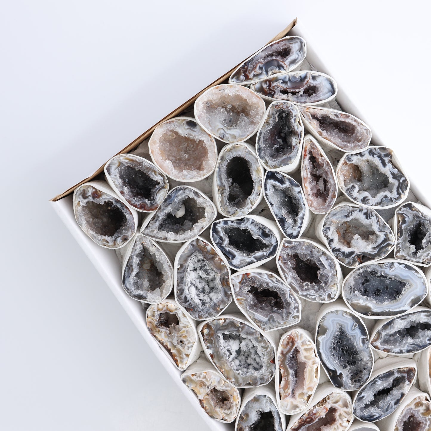 Agate Geodes Flat - Expert Wholesale and Supplier of Wholesale Crystals & Bulk Gemstones, ["Agate","Geodes"]