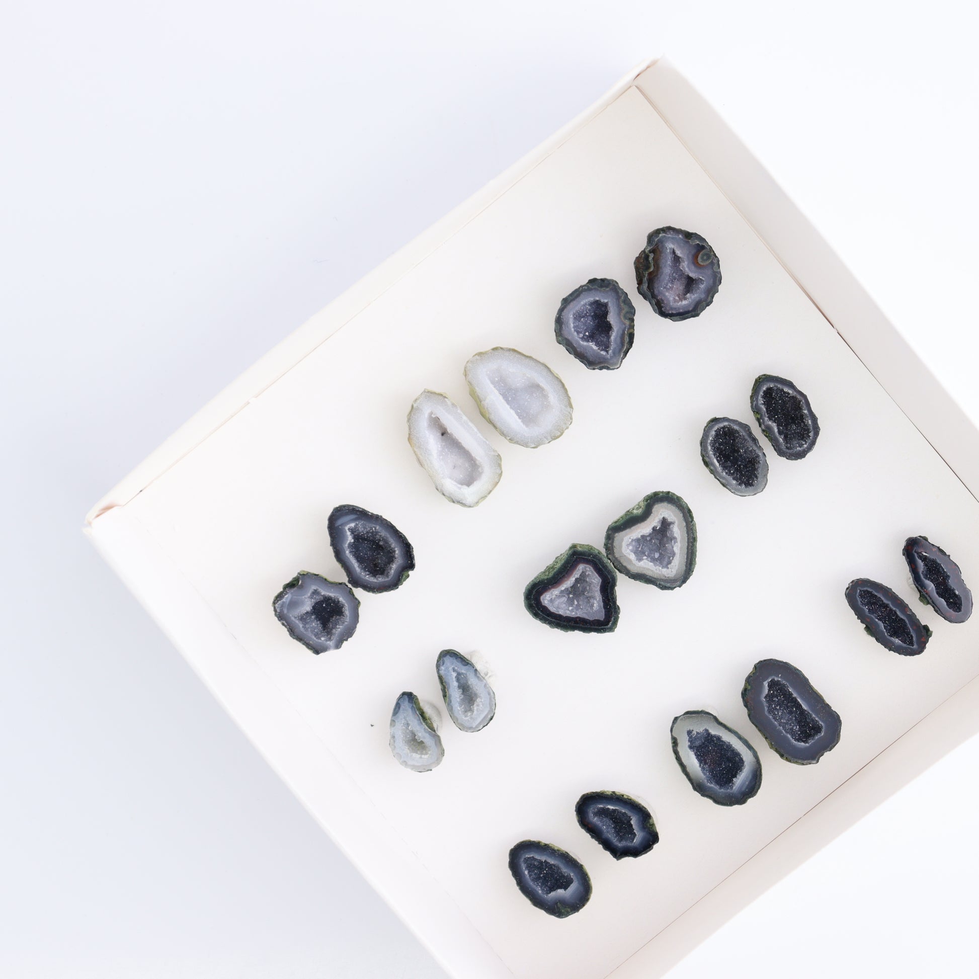 Tabasco Geodes 9 Pairs - Expert Wholesale and Supplier of Wholesale Crystals & Bulk Gemstones, ["Geodes","Tabasco Geode"]