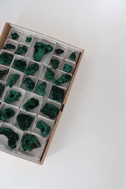 Malachite Flat - Expert Supplier of Wholesale Crystals & Bulk Gemstones