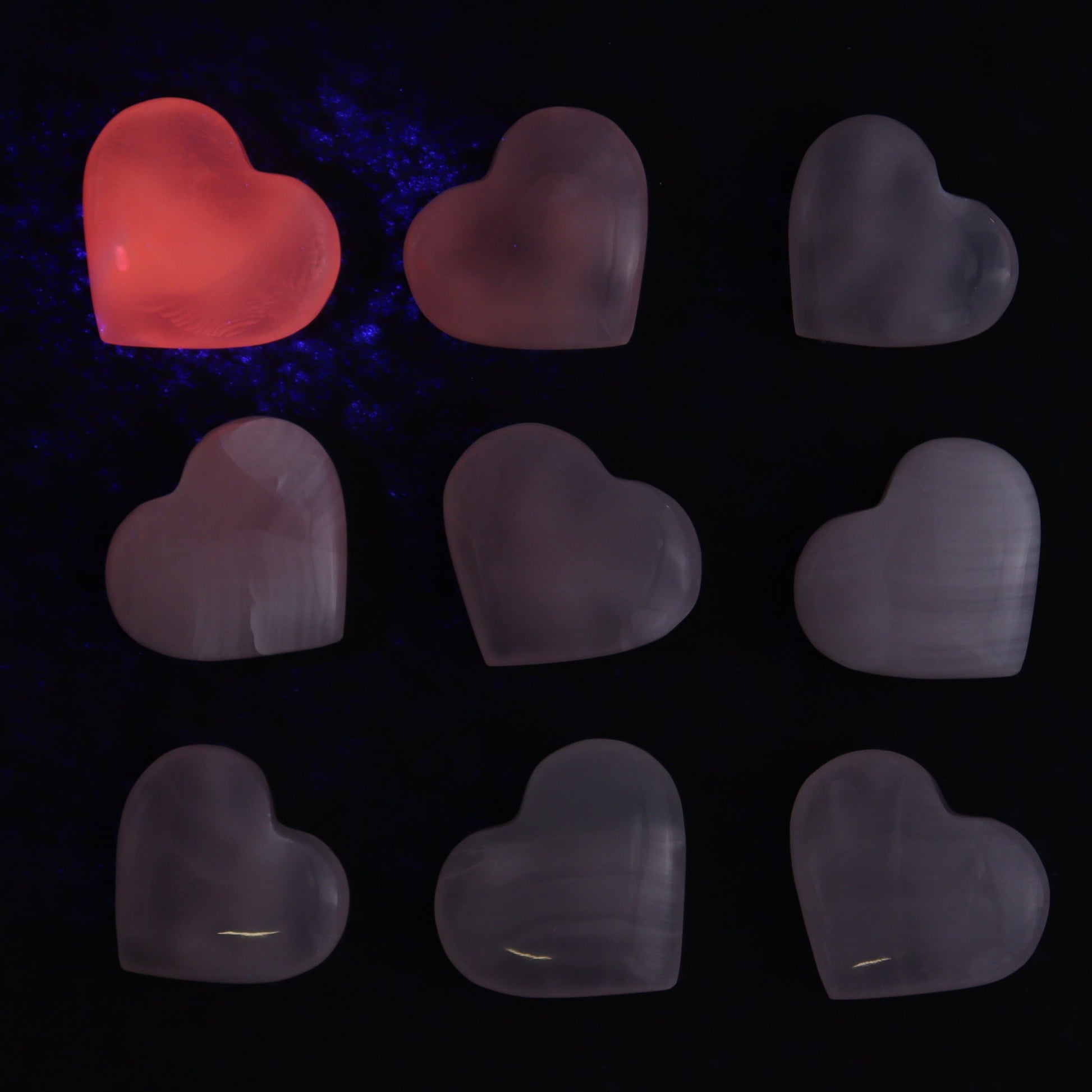 One Mangano Calcite Little Heart - Expert Wholesale and Supplier of Wholesale Crystals & Bulk Gemstones, ["Calcite","Hearts","Mangano Calcite","manganocalcite","Pakistan"]
