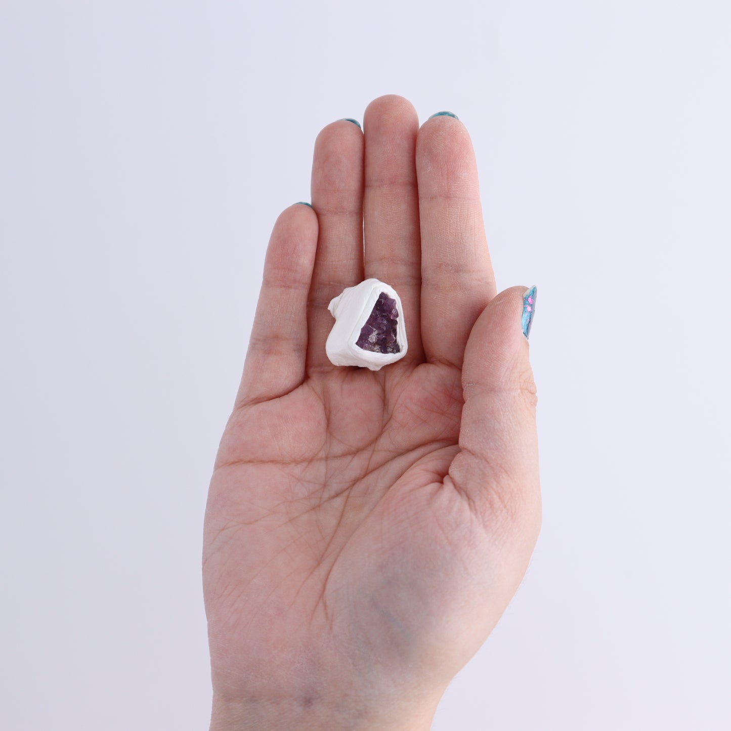 Amethyst Flat of 35 - Expert Wholesale and Supplier of Wholesale Crystals & Bulk Gemstones, ["Amethyst","Clusters","Flats"]