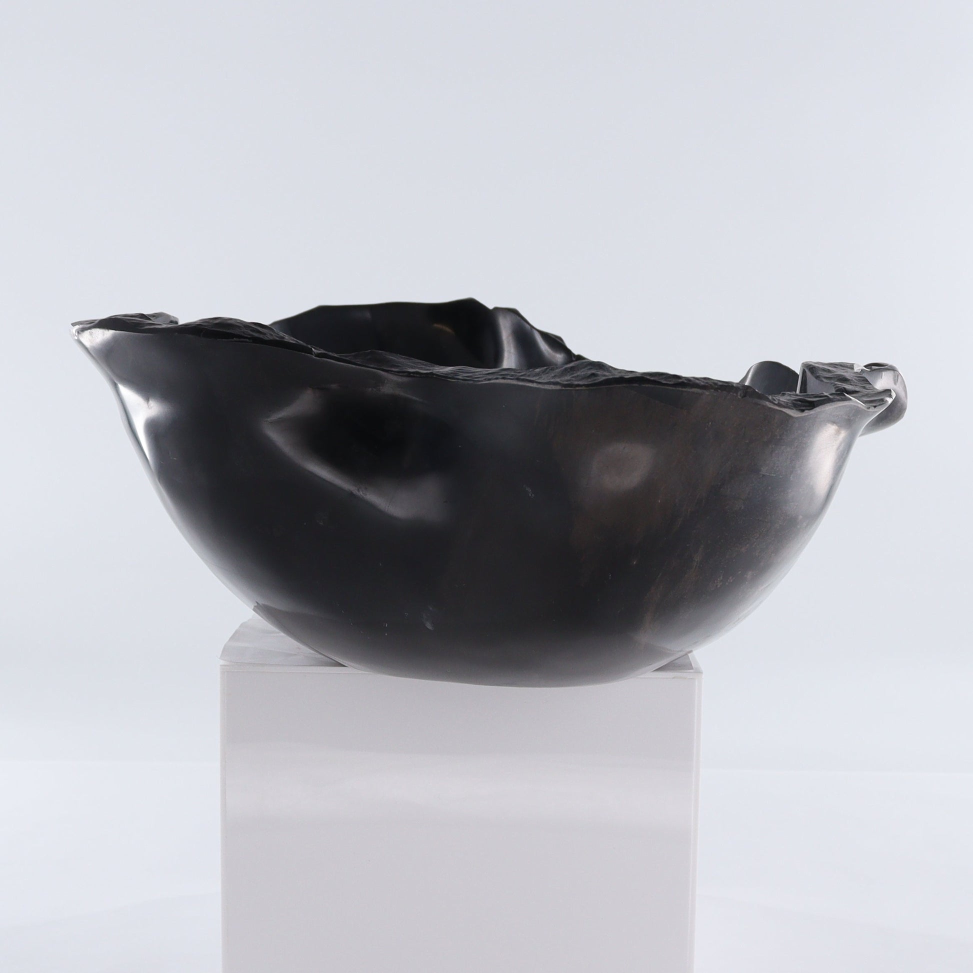 Mexican Marble Bowl - Expert Wholesale and Supplier of Wholesale Crystals & Bulk Gemstones, ["Black Marble","Bowls","Marble","Mexico"]