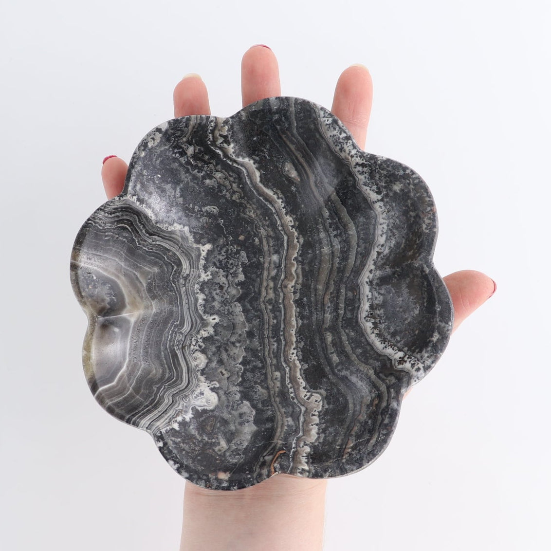 One Mexican Onyx/Calcite Zebra Scalloped Dish 14 cm