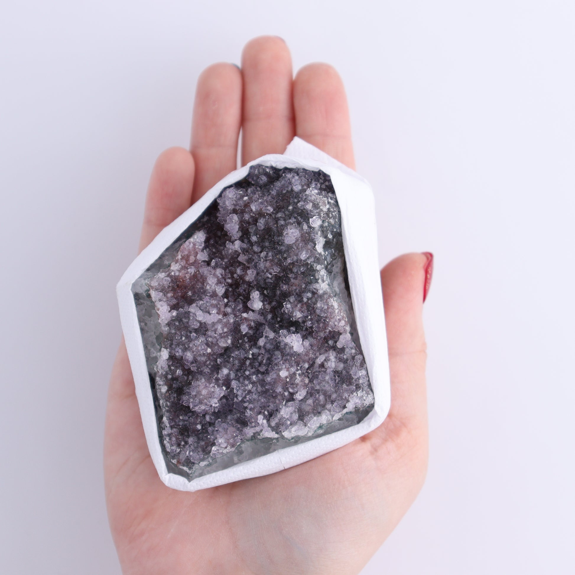 Uruguay Rainbow Amethyst Clusters Flat of 13 - Expert Wholesale and Supplier of Wholesale Crystals & Bulk Gemstones, ["Amethyst","Clusters","Rainbow Amethyst","Sugar Rainbow Amethyst","Uruguay"]