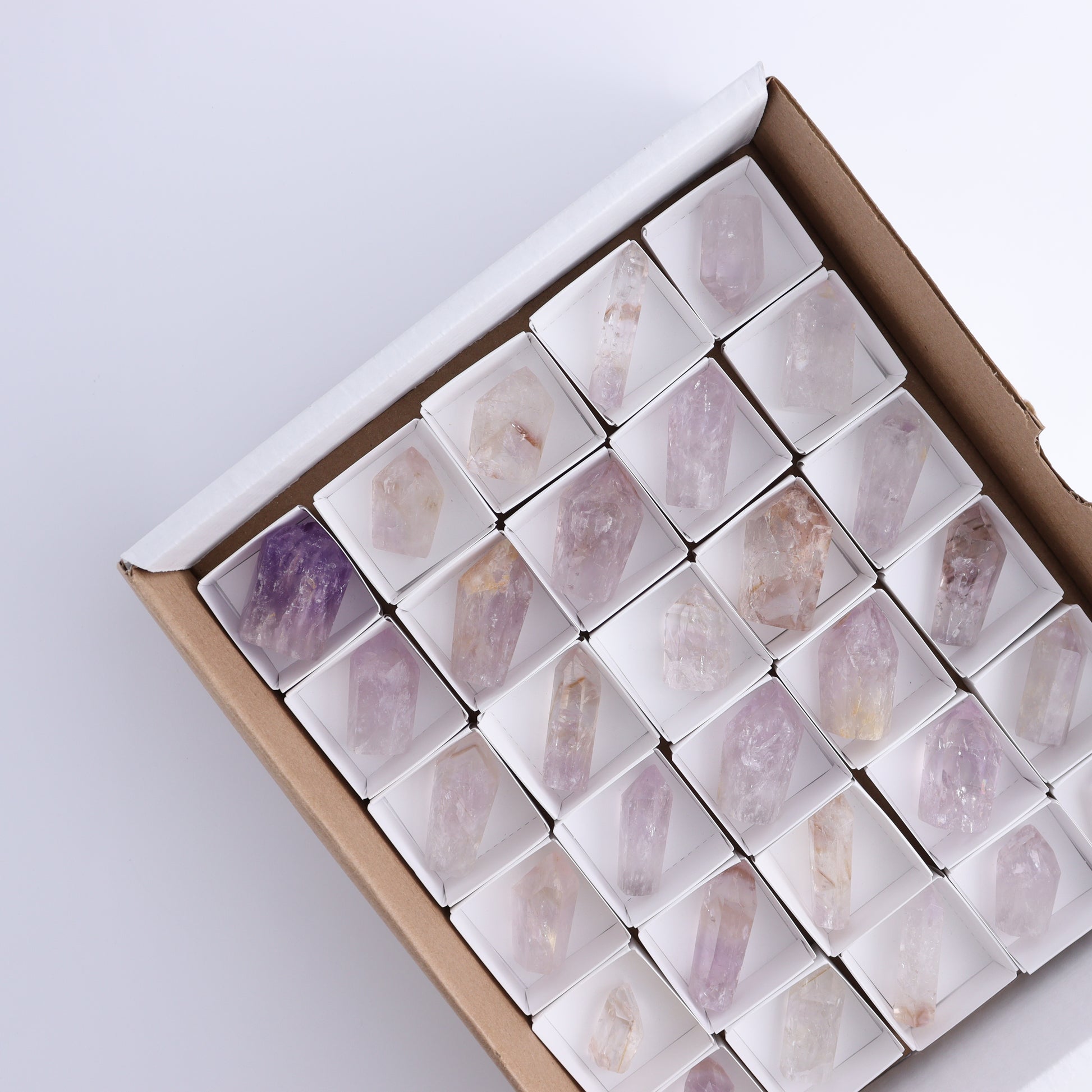 Powellite Amethyst UV Reactive Towers Set of 30 - Expert Wholesale and Supplier of Wholesale Crystals & Bulk Gemstones, ["Amethyst","Powellite"]