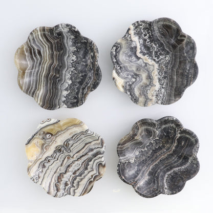 One Mexican Onyx/Calcite Zebra Scalloped Dish 14 cm