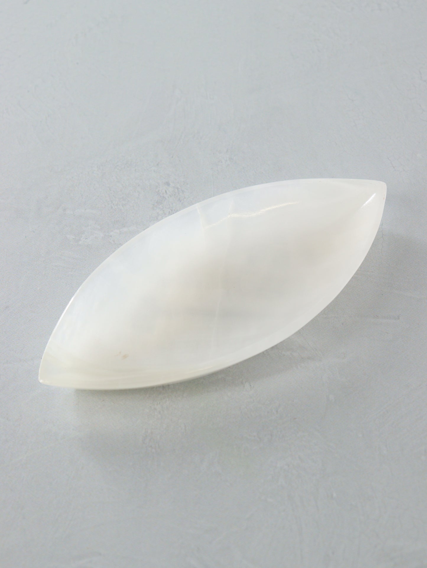 Large White Onyx Leaf Dishes Set of 6