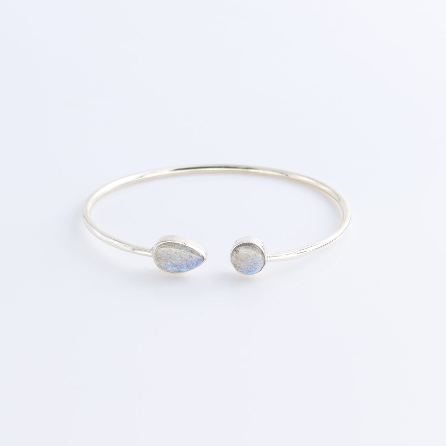 One Labradorite Sterling Silver Bracelet - Expert Wholesale and Supplier of Wholesale Crystals & Bulk Gemstones, ["Bracelet","bracelets","Labradorite"]