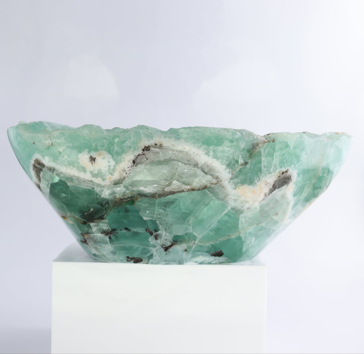 Fluorite Bowl - Expert Wholesale and Supplier of Wholesale Crystals & Bulk Gemstones, ["Bowls","Fluorite","Mexico"]
