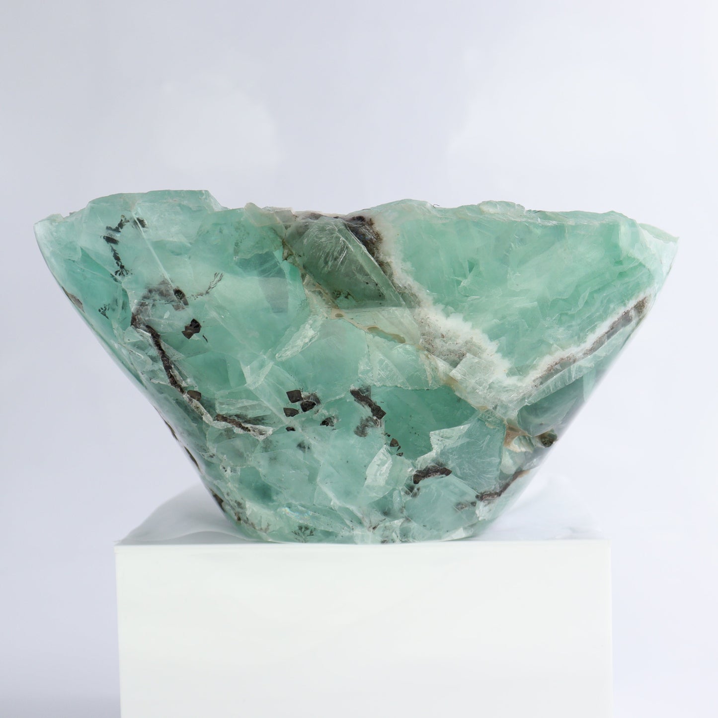 Fluorite Bowl - Expert Wholesale and Supplier of Wholesale Crystals & Bulk Gemstones, ["Bowls","Fluorite","Mexico"]