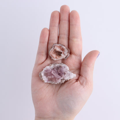 Pink Amethyst Flat of 30 - Expert Wholesale and Supplier of Wholesale Crystals & Bulk Gemstones, ["Amethyst","Pink Amethyst"]
