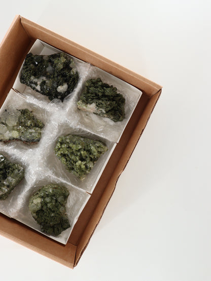 Epidote Flat Set of 6 - Expert Supplier of Wholesale Crystals & Bulk Gemstones