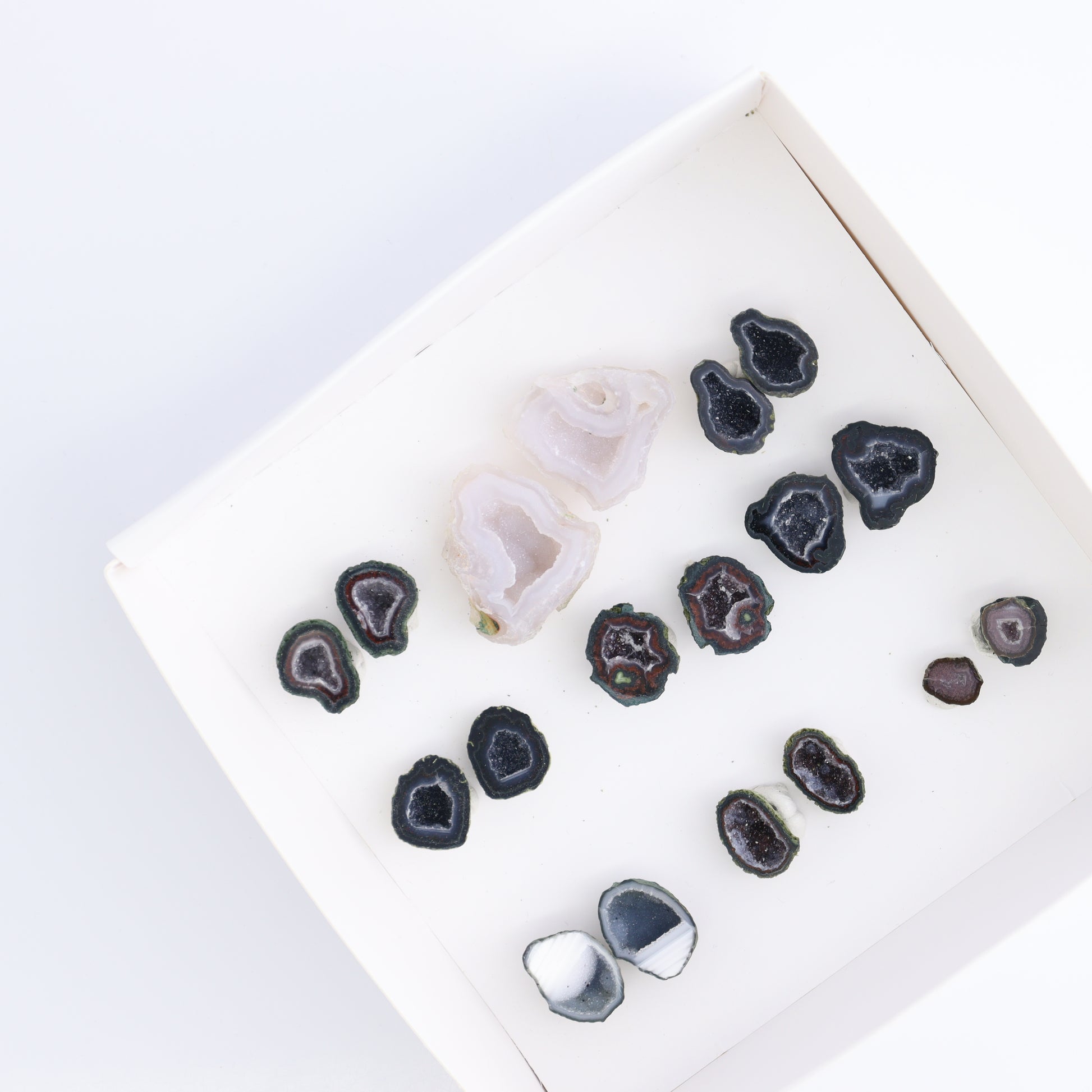 Tabasco Geodes 9 Pairs - Expert Wholesale and Supplier of Wholesale Crystals & Bulk Gemstones, ["Geodes","Tabasco Geode"]