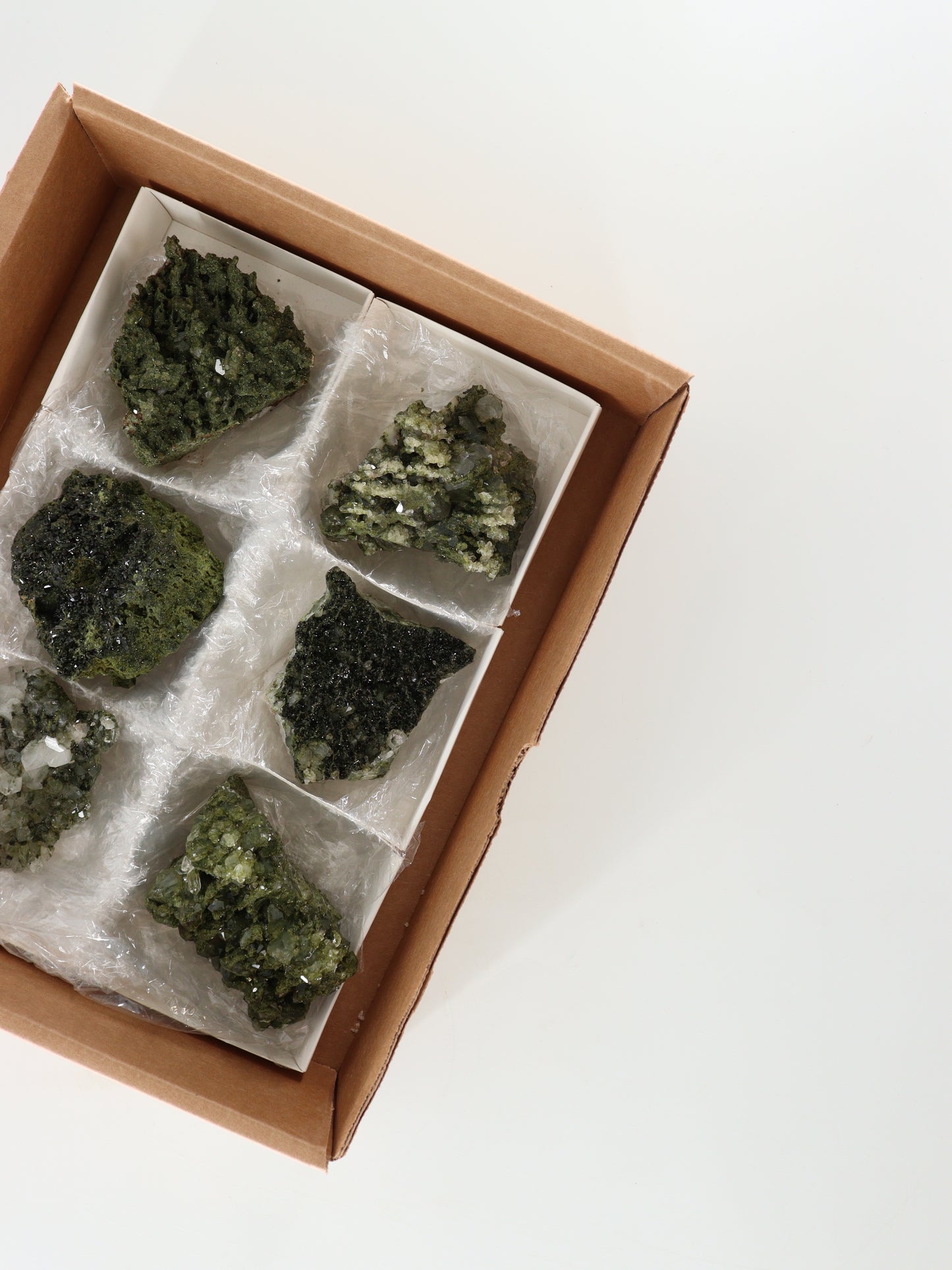 Epidote Flat Set of 6 - Expert Supplier of Wholesale Crystals & Bulk Gemstones