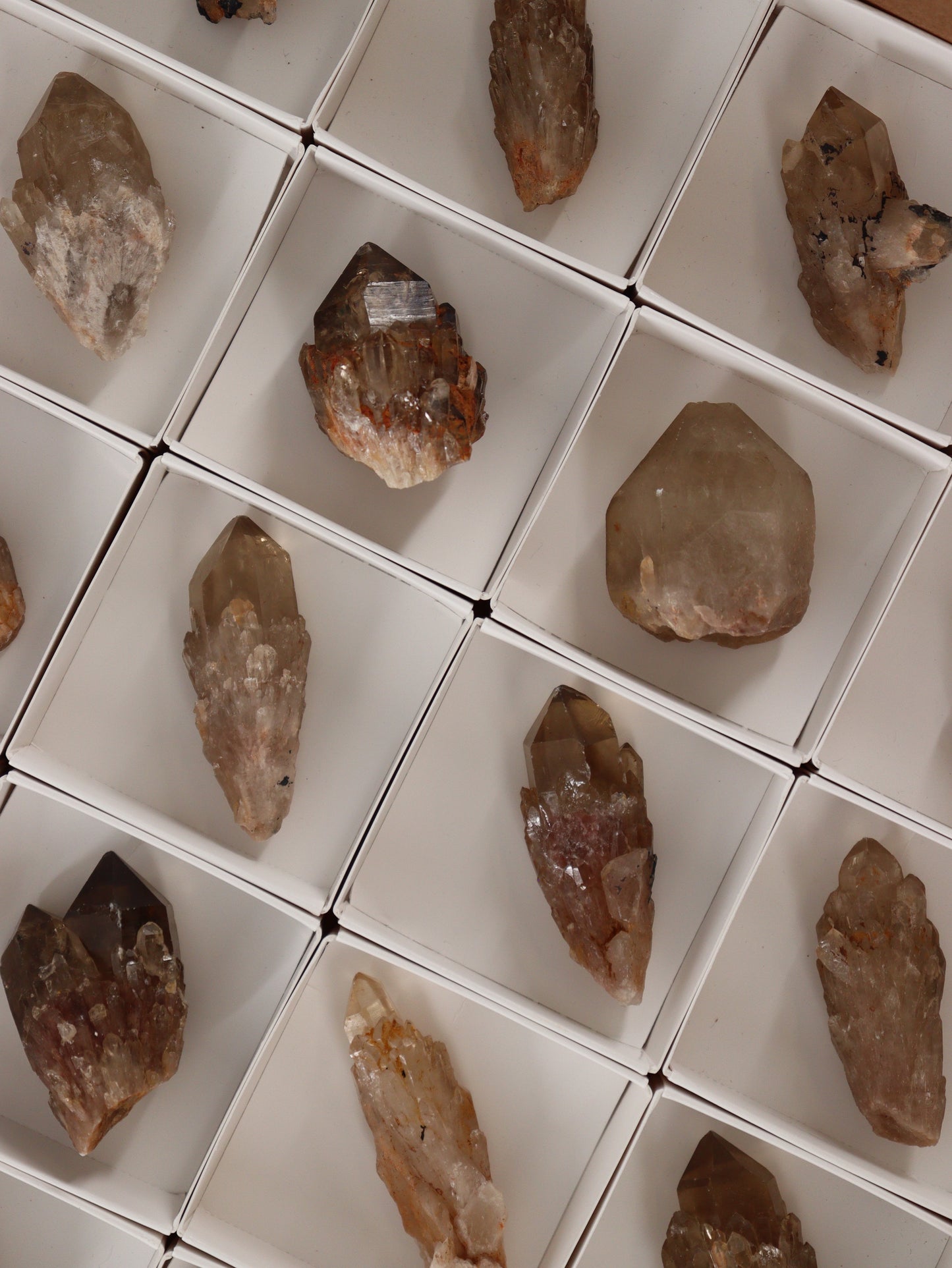 Citrine Flat Set of 24 - Expert Wholesale and Supplier of Wholesale Crystals & Bulk Gemstones, []