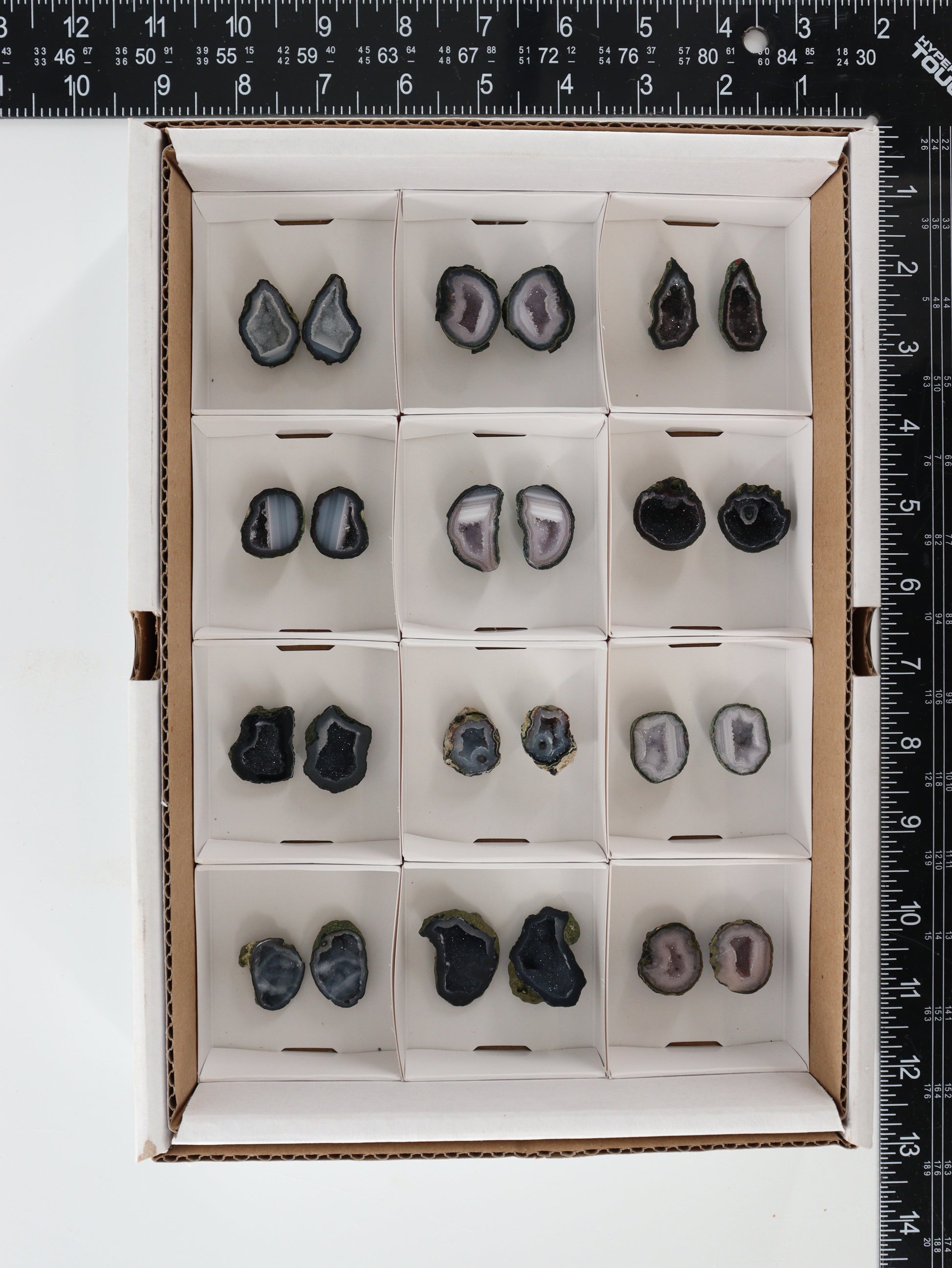 Tabasco Geodes Flat - Expert Wholesale and Supplier of Wholesale Crystals & Bulk Gemstones, []