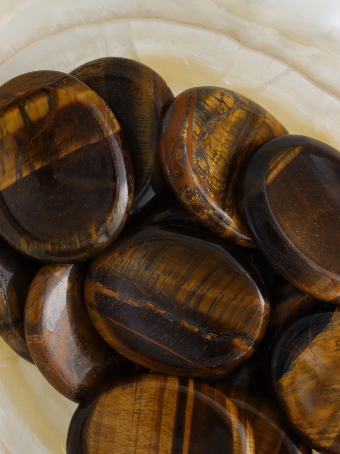 1/2kg Tiger Eye Worry Stones - Expert Supplier of Wholesale Crystals & Bulk Gemstones