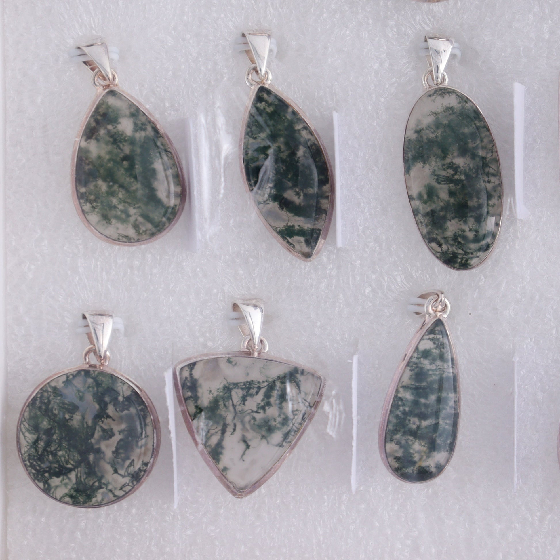 Moss Agate Pendants Set of 12 - Expert Wholesale and Supplier of Wholesale Crystals & Bulk Gemstones, ["close_50","India","Moss Agate","Pendant","Pendants","sterling silver"]