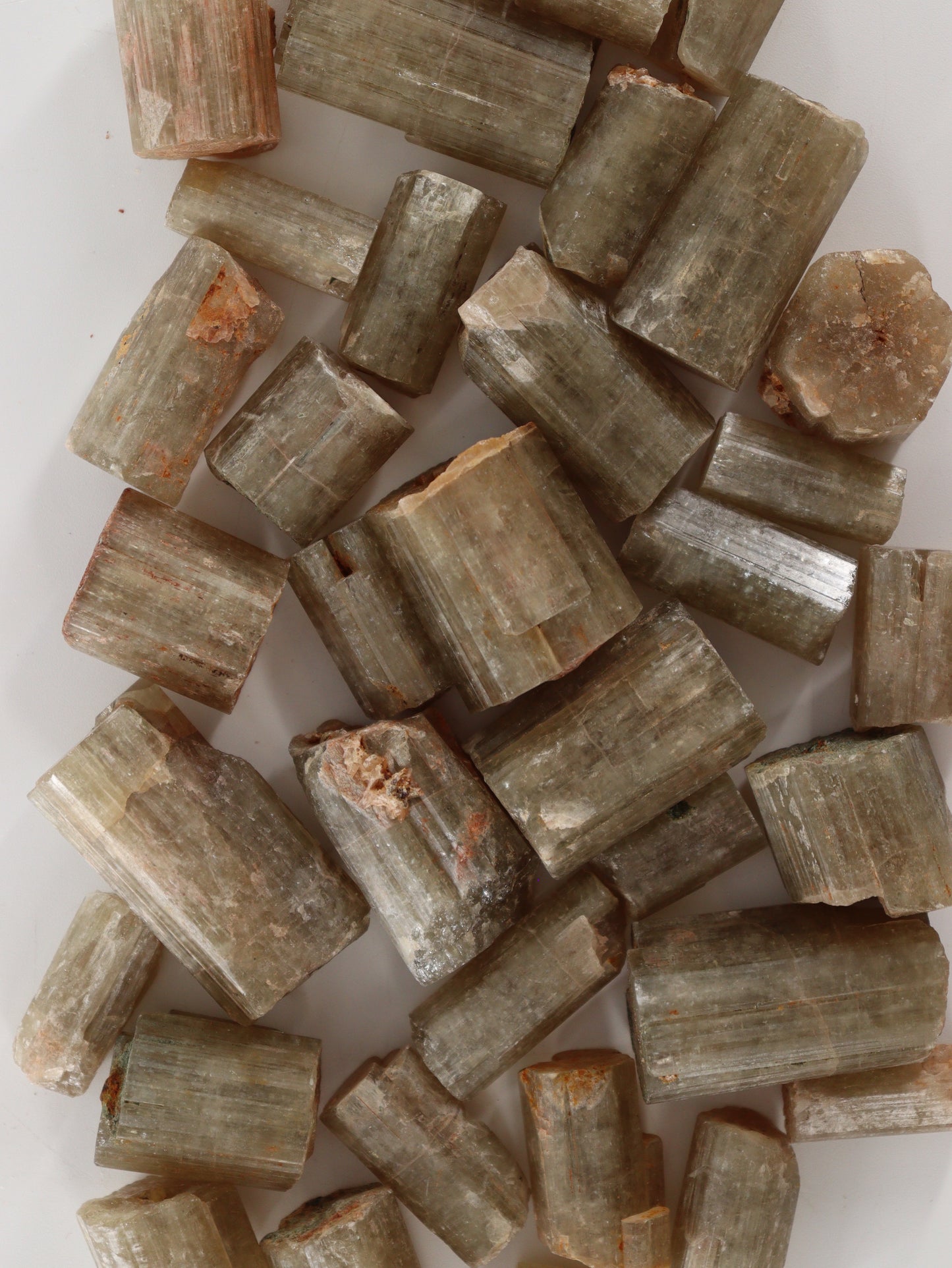 Moroccan Apatite - Expert Wholesale and Supplier of Wholesale Crystals & Bulk Gemstones, []