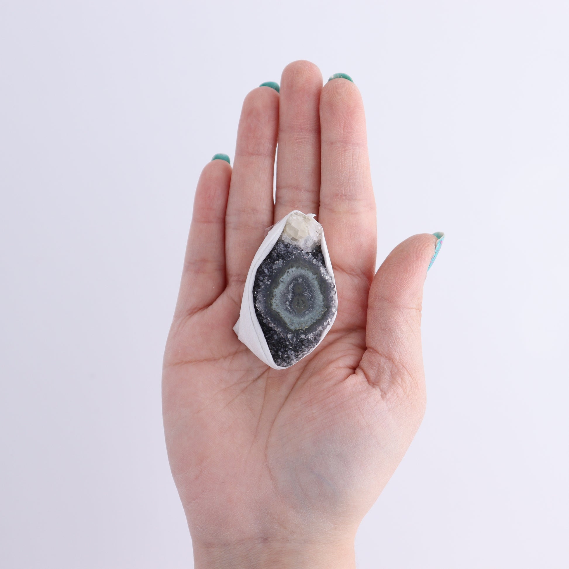 Uruguay Amethyst Clusters with "Eyes" Flat of 12 - Expert Wholesale and Supplier of Wholesale Crystals & Bulk Gemstones, ["Amethyst","Clusters","Eyes Amethyst","Uruguay"]
