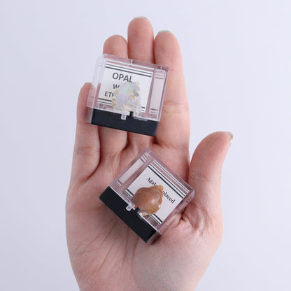 Mixed Mineral Thumbnails Flat - Expert Wholesale and Supplier of Wholesale Crystals & Bulk Gemstones, ["Agate Shells","Aquamarine","Chrysoberyl","Diopside","Ethiopia","ethiopian opal","Madagascar","Magnesio-Axinite","Morocco","Petroleum Quartz","Tanzania"]