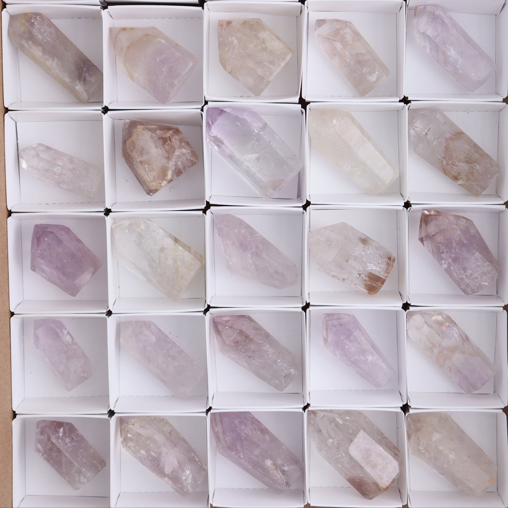 Powellite Amethyst UV Reactive Towers Set of 30 - Expert Wholesale and Supplier of Wholesale Crystals & Bulk Gemstones, ["Amethyst","Powellite"]