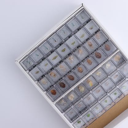 Mixed Mineral Thumbnails Flat - Expert Wholesale and Supplier of Wholesale Crystals & Bulk Gemstones, ["Agate Shells","Aquamarine","Chrysoberyl","Diopside","Ethiopia","ethiopian opal","Madagascar","Magnesio-Axinite","Morocco","Petroleum Quartz","Tanzania"]