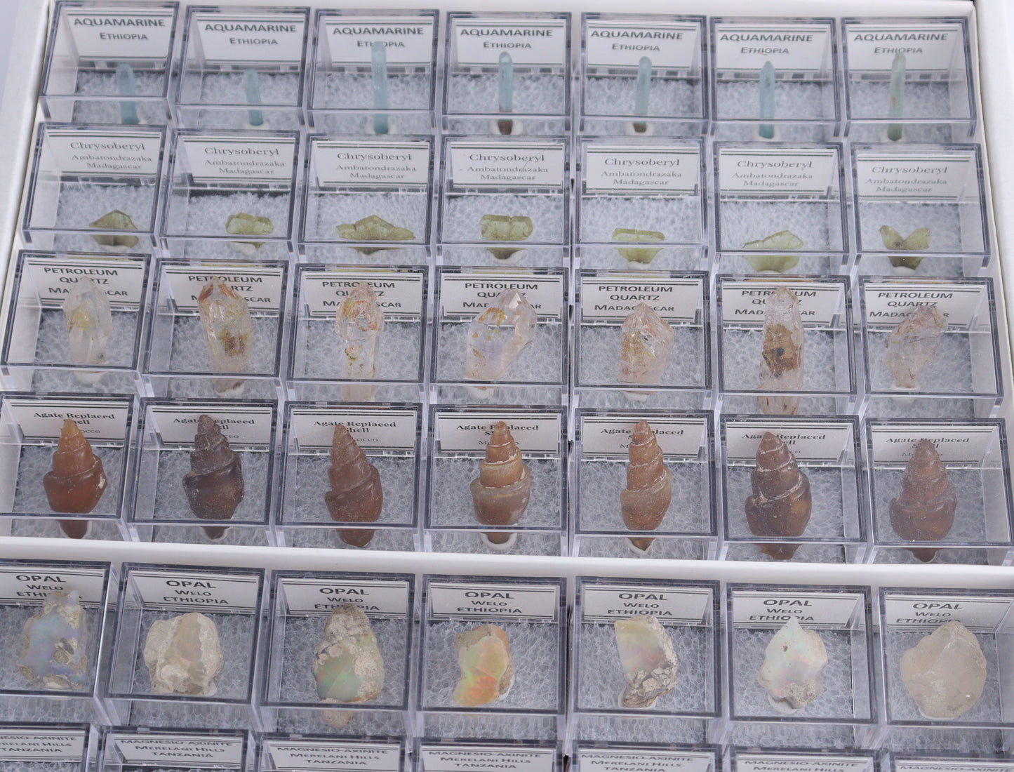 Mixed Mineral Thumbnails Flat - Expert Wholesale and Supplier of Wholesale Crystals & Bulk Gemstones, ["Agate Shells","Aquamarine","Chrysoberyl","Diopside","Ethiopia","ethiopian opal","Madagascar","Magnesio-Axinite","Morocco","Petroleum Quartz","Tanzania"]