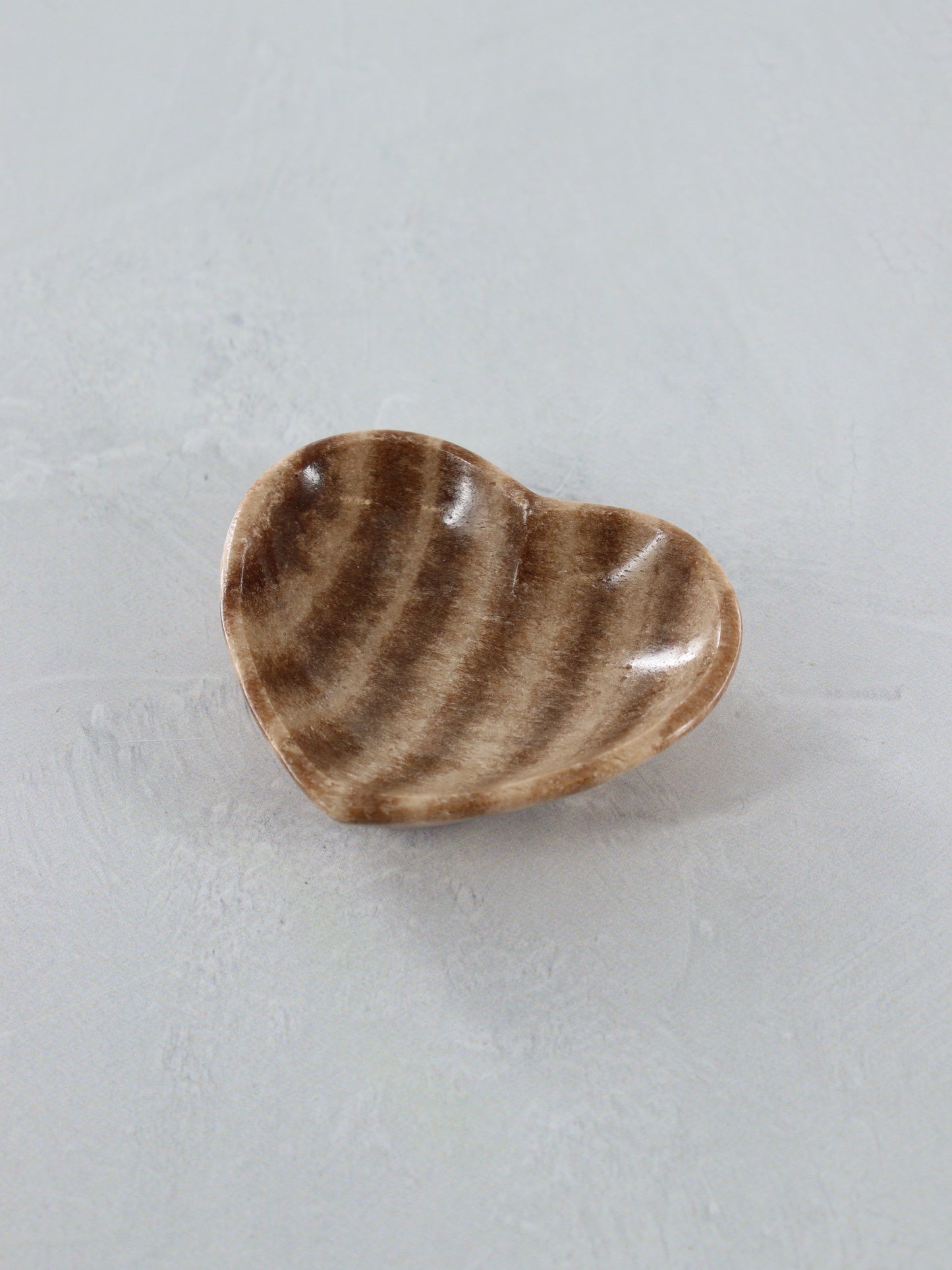 Chocolate Zebra Onyx Heart Bowls Set of 6 - Expert Supplier of Wholesale Crystals & Bulk Gemstones